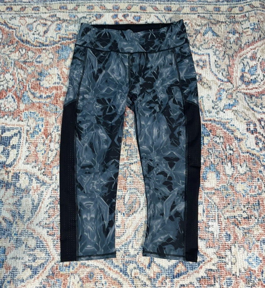 sweaty-betty the zero gravity capri leggings