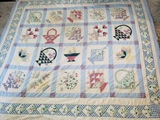 Vtg 70s FEED Sack FLOWER BASKET HAND STITCHED Full Quilt 85x83