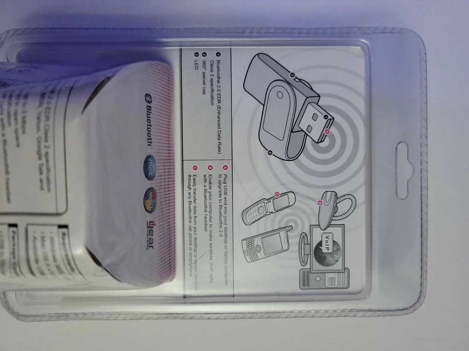 Aluratek Bluetooth Adapter Model ABD2020T - Image 4 of 4