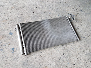 BMW 3er E90 E91 E92 LCI Klimakühler Kondensator Klimaanlage mit Trockner 9229021