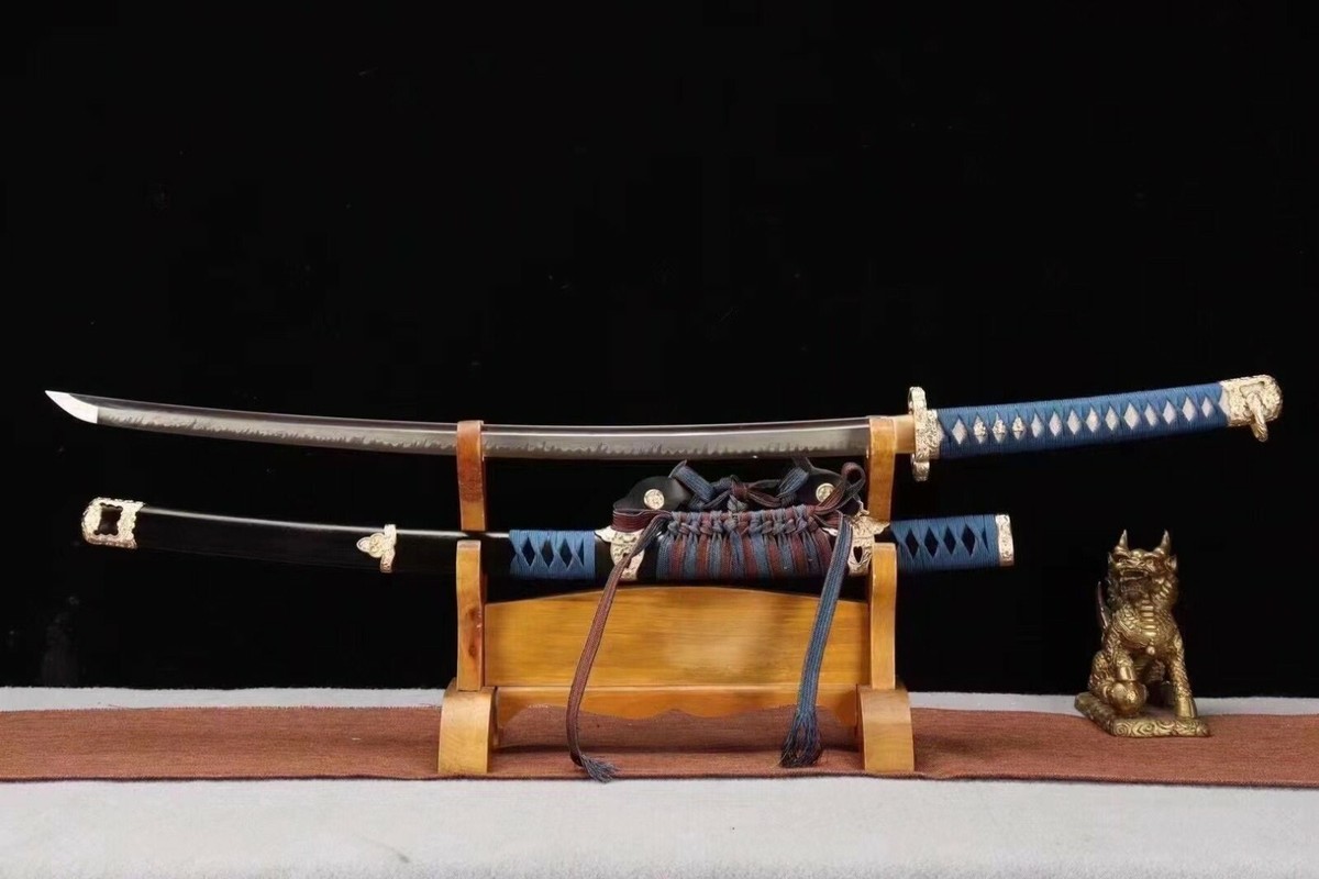 26インチT10直焼サムライサーベルトンボ古兵器 武具 刀装具 日本刀  居合刀 26インチT10直焼サムライサーベルトンボ古兵器 武具 刀装具 日本