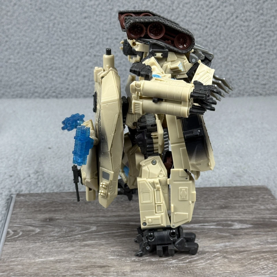 Figura de acción Transformers película Deep Desert Brawl Leader Class incompleta Foto 3 de 4