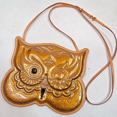 Louis Vuitton Vernis Conte De Fees Owl Pochette Shoulder Bag Bronze M92268 Auth