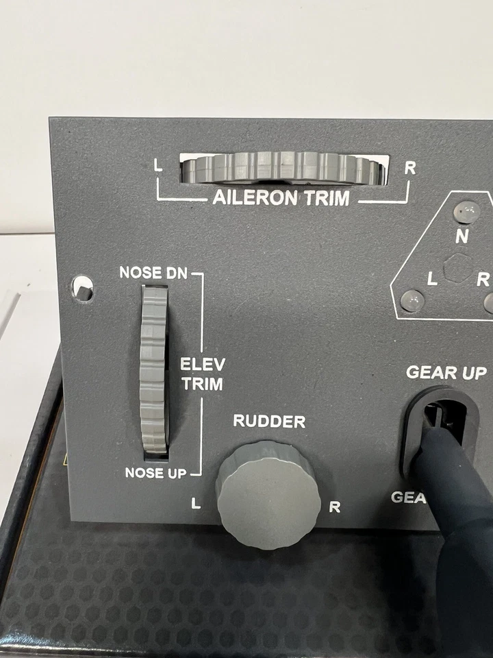 GoFlight GF-LGT II Landing Gear Module Flight Simulator Controller NEW OLD STOCK - Image 4 of 4