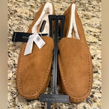 Banana Republic Factory tan faux leather slipper with a faux fur lining XL 11-12
