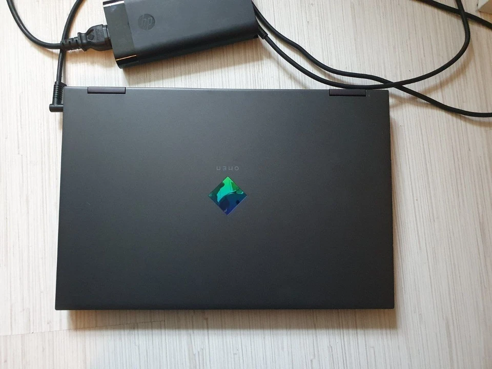 HP Omen Laptop 15-en0xxx Ryzen 7, RTX 2060, 32 GB RAM, 1 TB SSD,15,6", 144 Hz - Bild 2 von 4