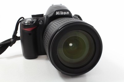 Nikon D3000 18-105mm VR Kit, sehr guter Zustand, 9700 Auslösungen