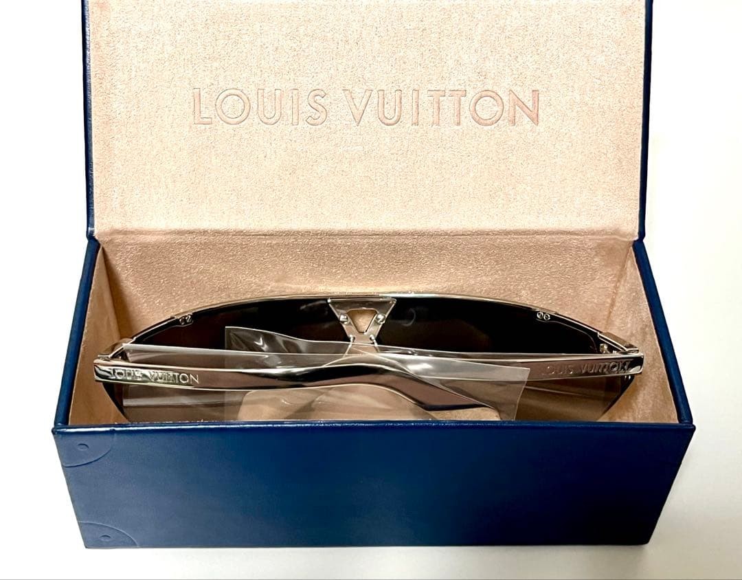LOUIS VUITTON 1.1 Evidence Sunglasses Silver Metal Monogram Z1906U