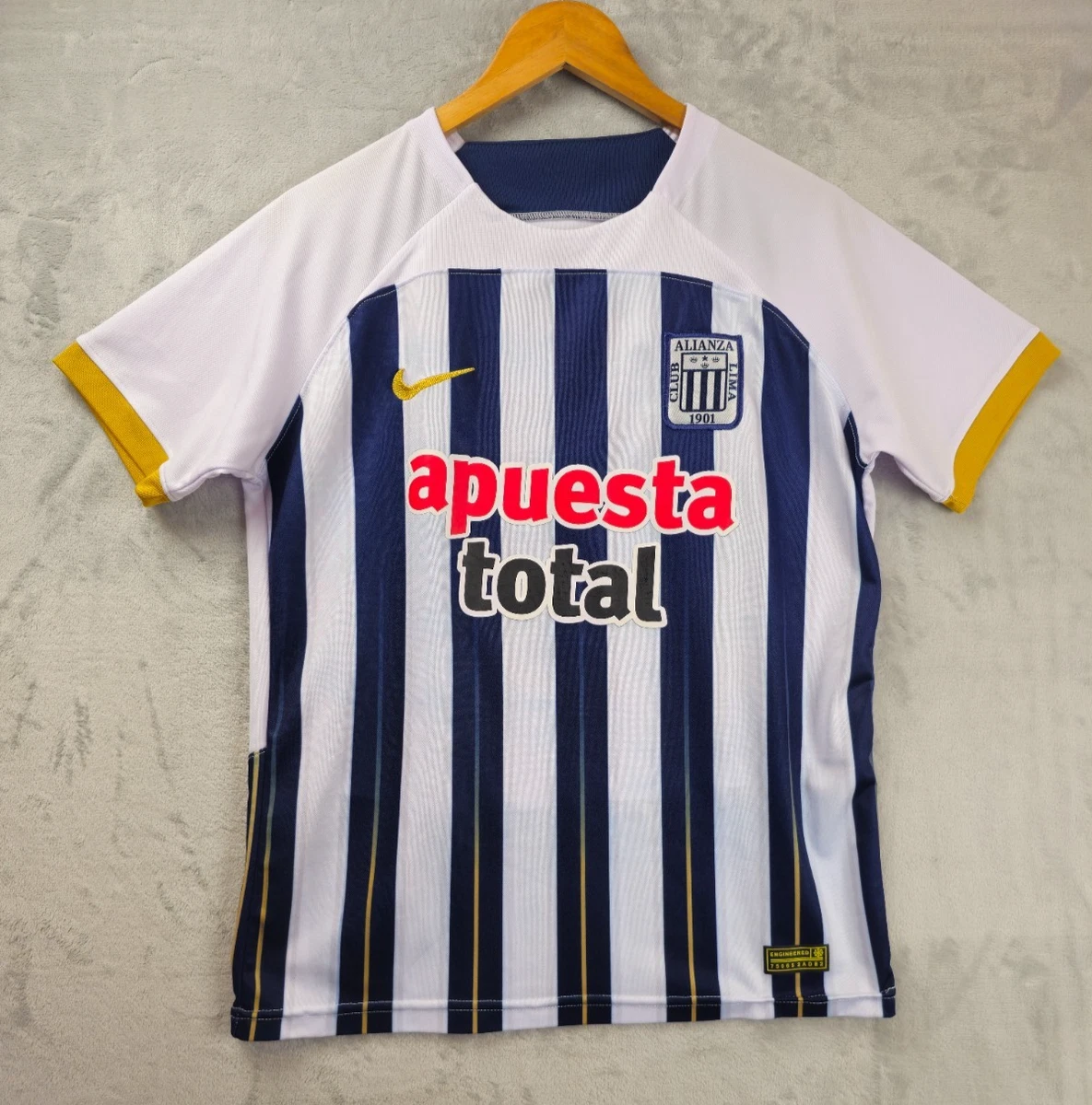 Preços baixos em Peru Camisas de futebol para Homens | eBay