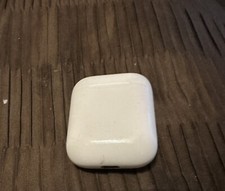 Apple AirPod 1st Geneneration Charging Case 100% Apple
