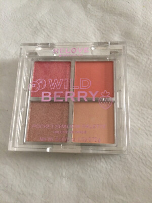 Revolution Wild Berry Pocket Shadow Palettte 4 x 0,72 g