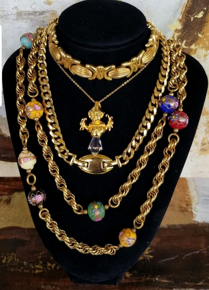 Vintage Costume Jewelry Lots Necklace, Brooches, Bracelets Wearable ...