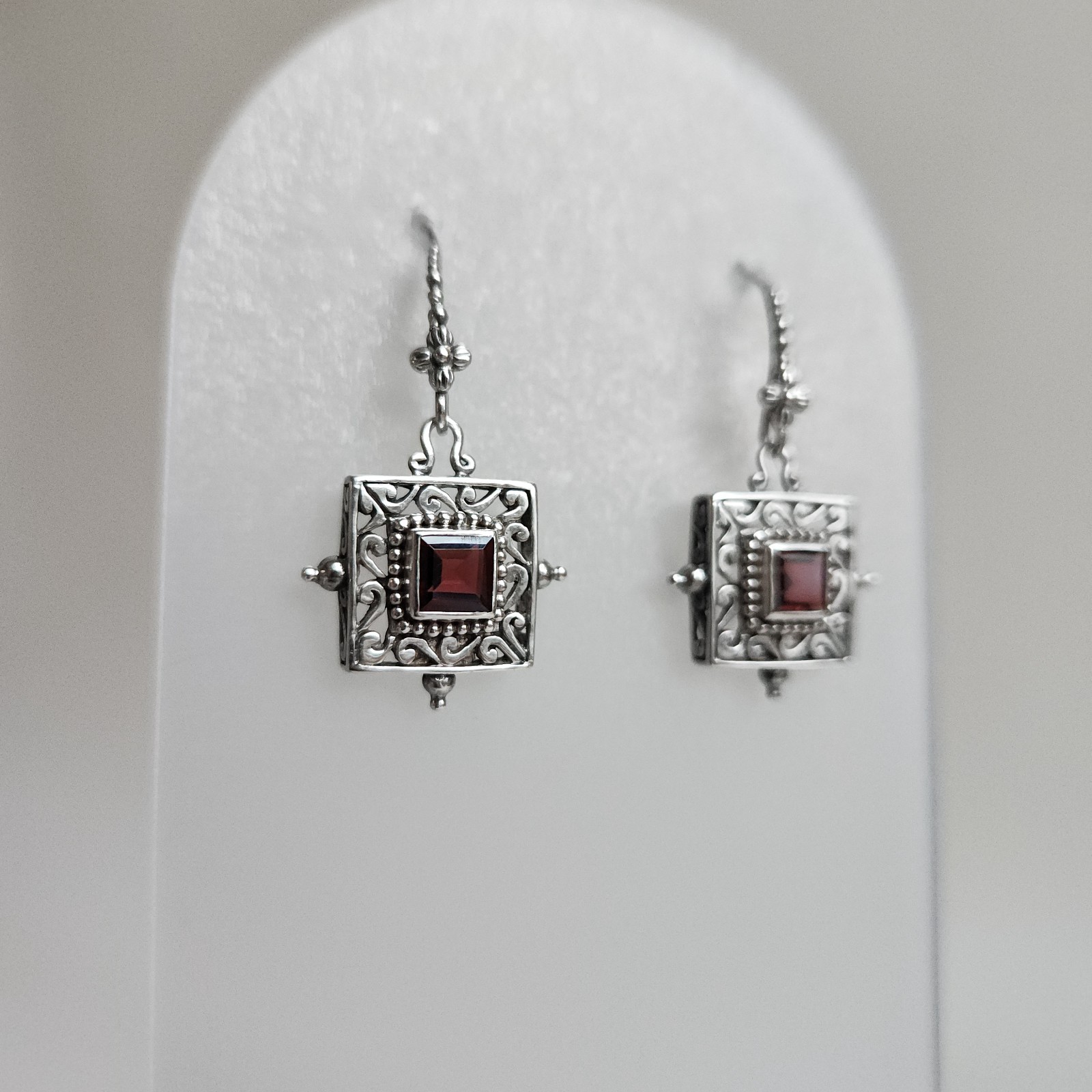 Sterling Silver Garnet Square Dangle Earrings Sta… - image 4