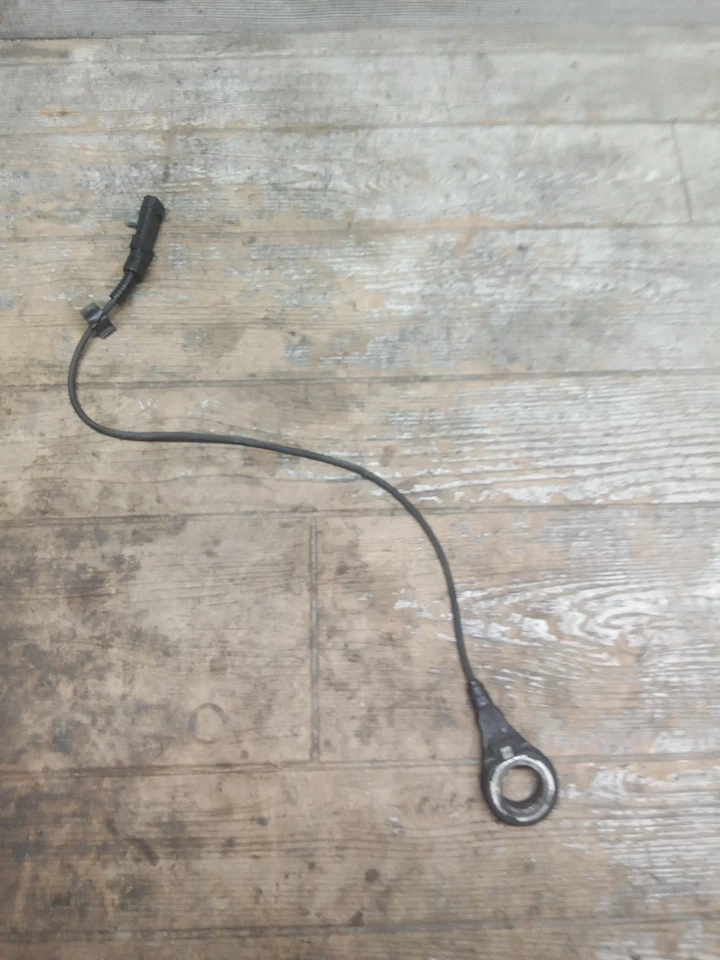 2012 12 09-13 Harley Davidson Ultra Limited Front Wheel ABS Speed Sensor - Image 2 of 4