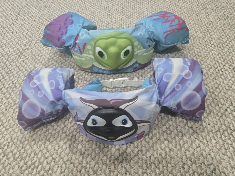 Lot of 2 Stearns Puddle Jumper Kids Deluxe 3D Pool Water Safety Life Jacket Vest