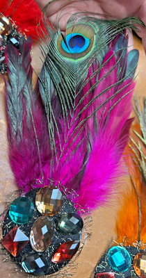 feather peacock pin clip 1pc fucshia
