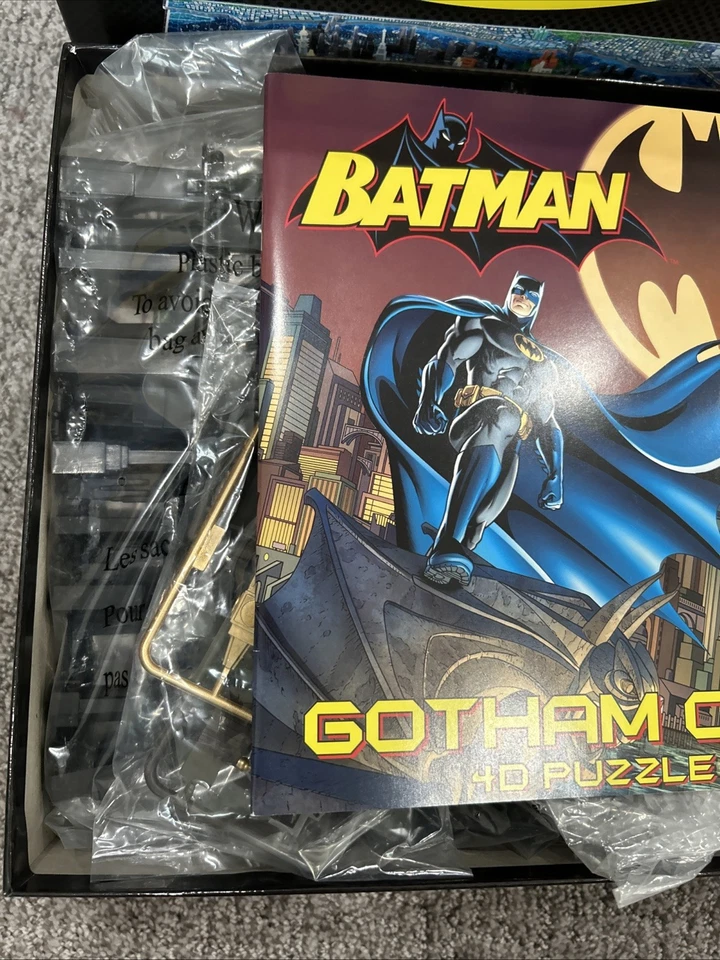 Batman 4D Jigsaw Puzzle Gotham City DC Comics 1550+ Pieces 160+ Buildings NIB 💯 - Image 3 of 4