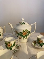 Service à café porcelaine peint à la main XIXème siècle