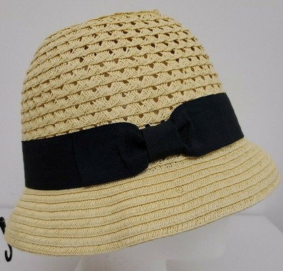 $38 August Women/'s Summer Cloche Hat Adjustable Beige Black Trim Bow