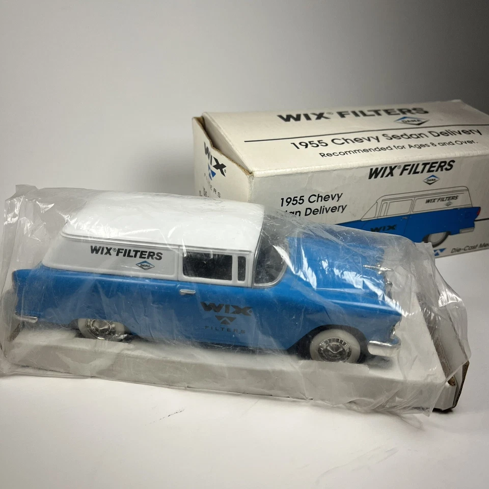 Wix filters 1955 Chevy sedan delivery Diecast lockable coin bank 1/25 Collectors - Image 2 of 4