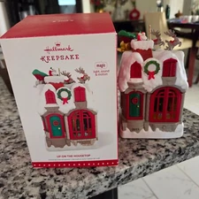 HALLMARK 2015 UP ON THE HOUSE TOP LIGHT SOUND AND MOTION HOUSETOP NEW READ