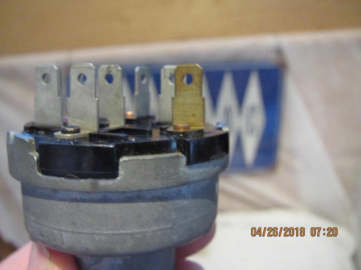 RARE NOS VINTAGE ORIGINAL DELCO IGNITION SWITCH 1116632 GR. 2.188 