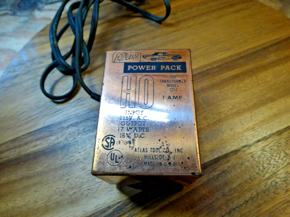 Transformador Atlas Modelo # 1252 H0 Power Pack: Salida 17 vatios, 16 VDC, 1 Amp Foto 2 de 4