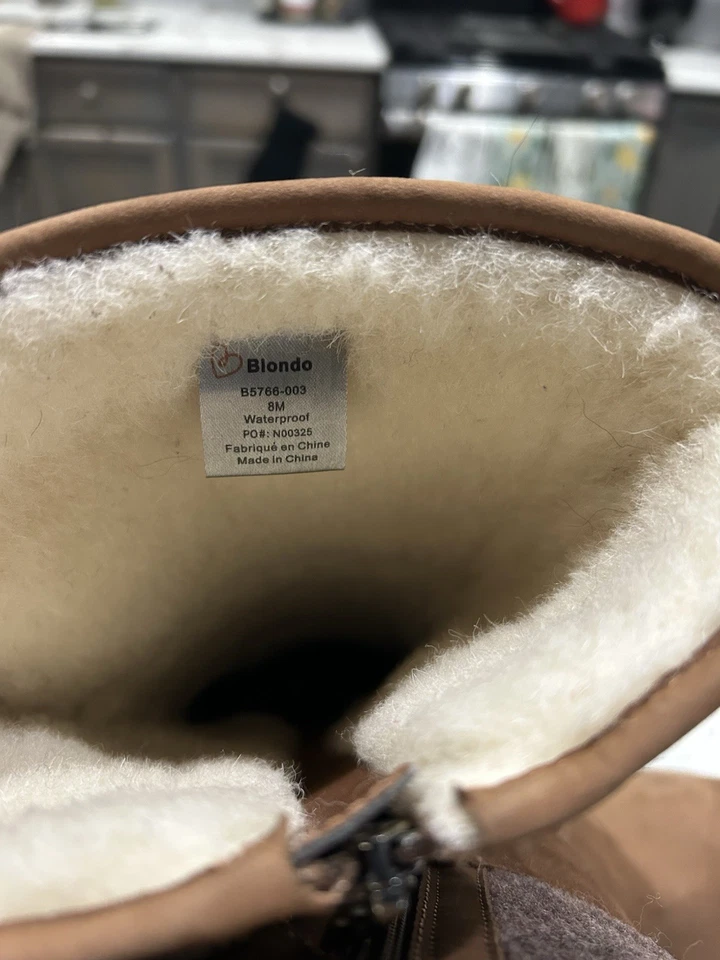 女士的金发冬季雪地靴,防水皮革 N 羊毛。 尺寸8m — 第 4/4 张图片