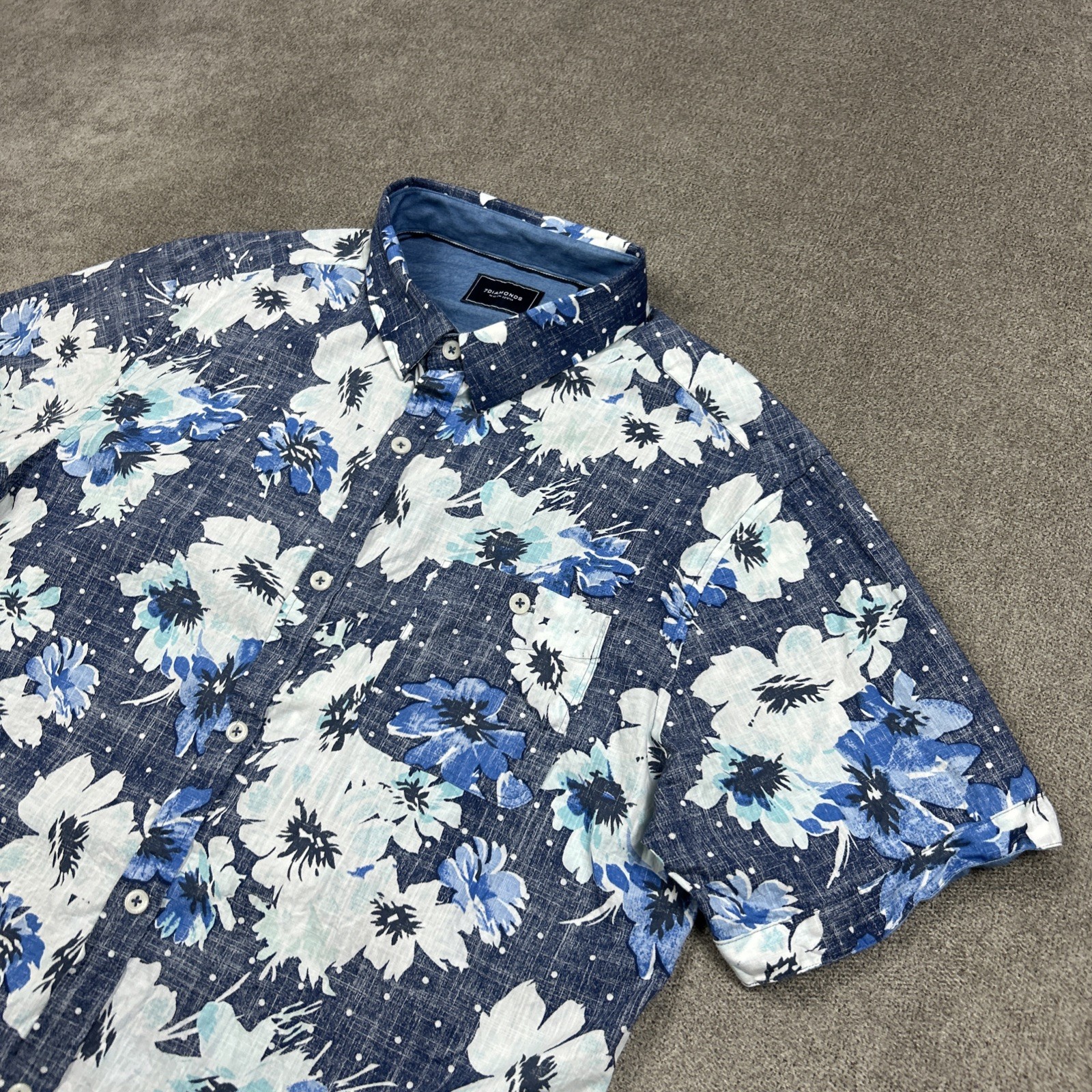 7 Diamonds Shirt Mens Large Button Up Floral Reverse Print Blue Short Sleeve