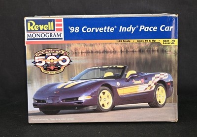 Revell Monogram '98 Corvette Indy Pace Car 1/25 Scale Model Kit #85-2558 Complet