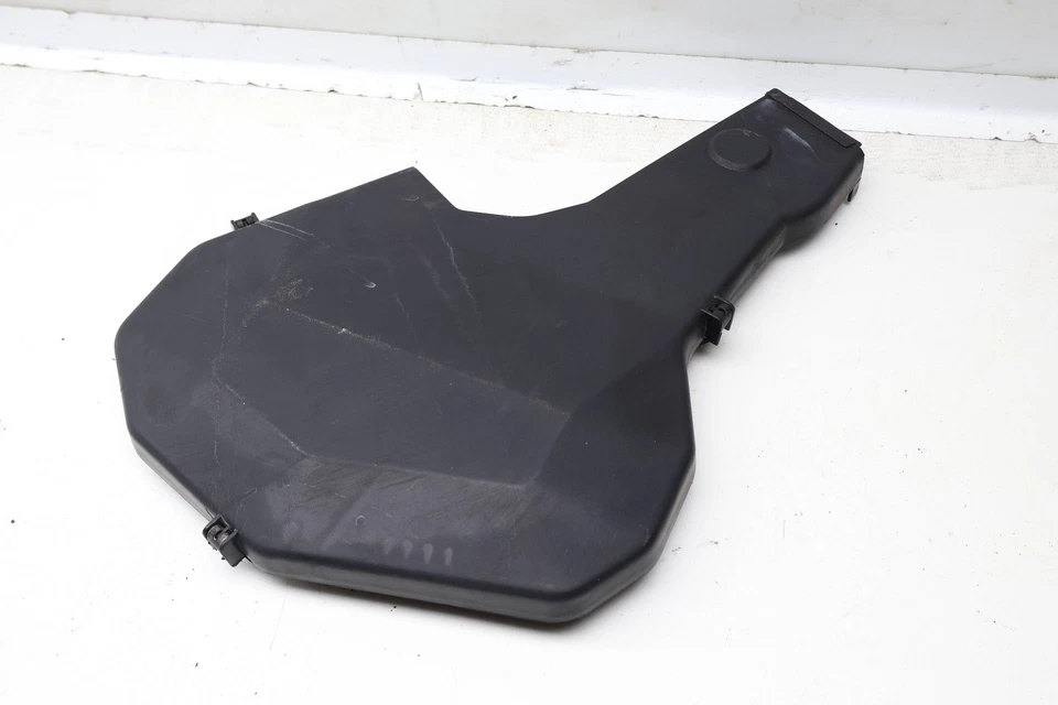 AUDI A6 1998-2001 - Cubierta superior izquierda correa de distribución 078109123N Foto 2 de 4