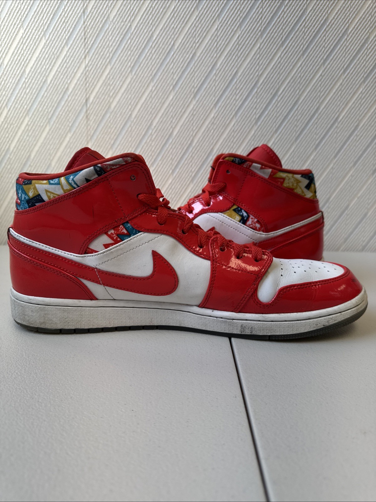 Nike Air Jordan 1 Mid SE "Barcelona Sweater" Red DC7294-600 Men's Size 13 thumbnail 3