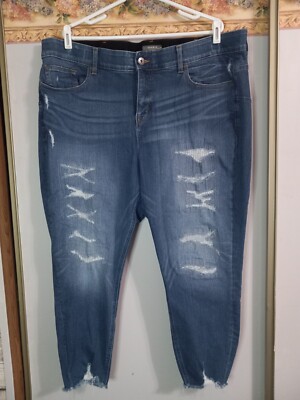 Torrid Medium Wash 26R Blue Bombshell Skinny Distressed Raw