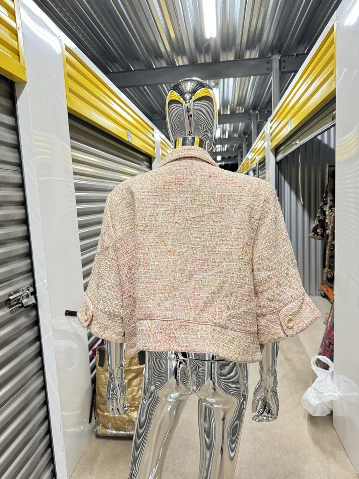 Blazer moderno bege rosa pêssego bronzeado branco tweed cropped manga 3/4 Lane Bryant 28 - Imagem 2 de 4