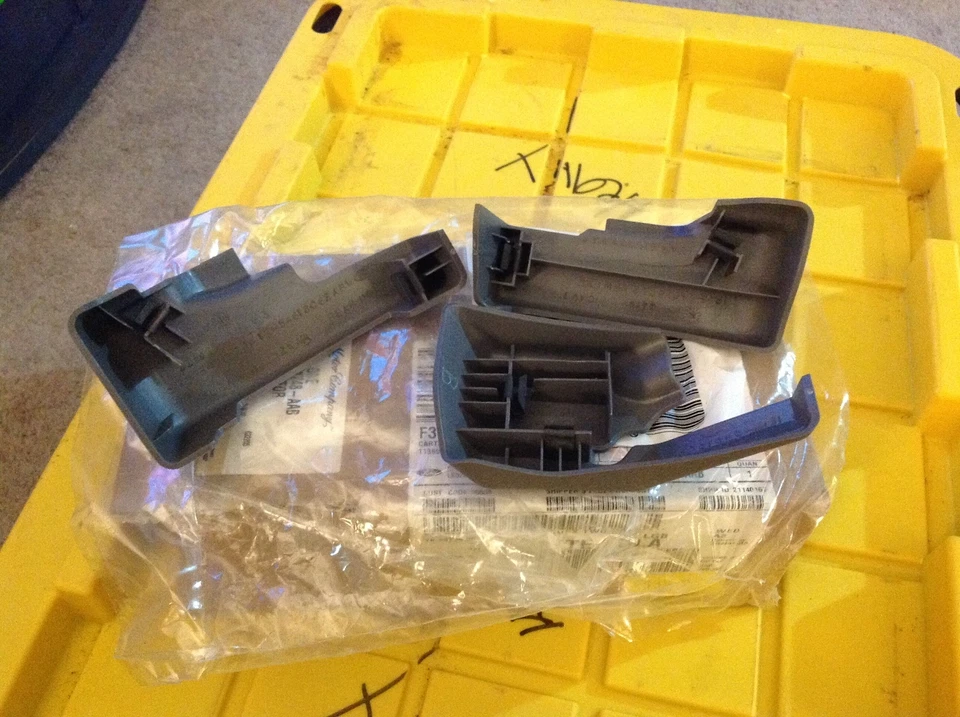 Ford Taurus Mercury 2002 2007 asiento sable juego de 3 piezas molduras mano derecha Foto 3 de 4