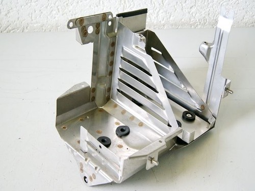 BMW K 1200 RS K12 BATTERIEKASTEN HALTER ABS PUMPE BATTERIEFACH