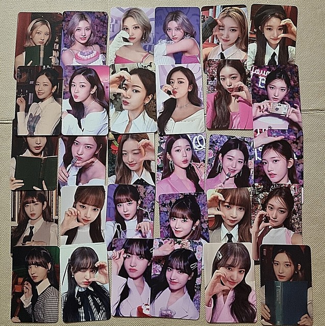 IVE THE FIRST FAN CONCERT THE PROM QUEENS STAR SHIP OFFICIAL MD RANDOM PHOTOCARD