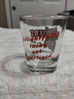 HOOTERS ショットグラス 4個セット HOOTERS ショットグラス 4個セット