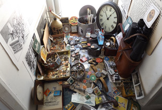 ANTIQUE & VINTAGE CLOCK COINS JEWELERY WATCHES STAMPS CLEARANCE LOT