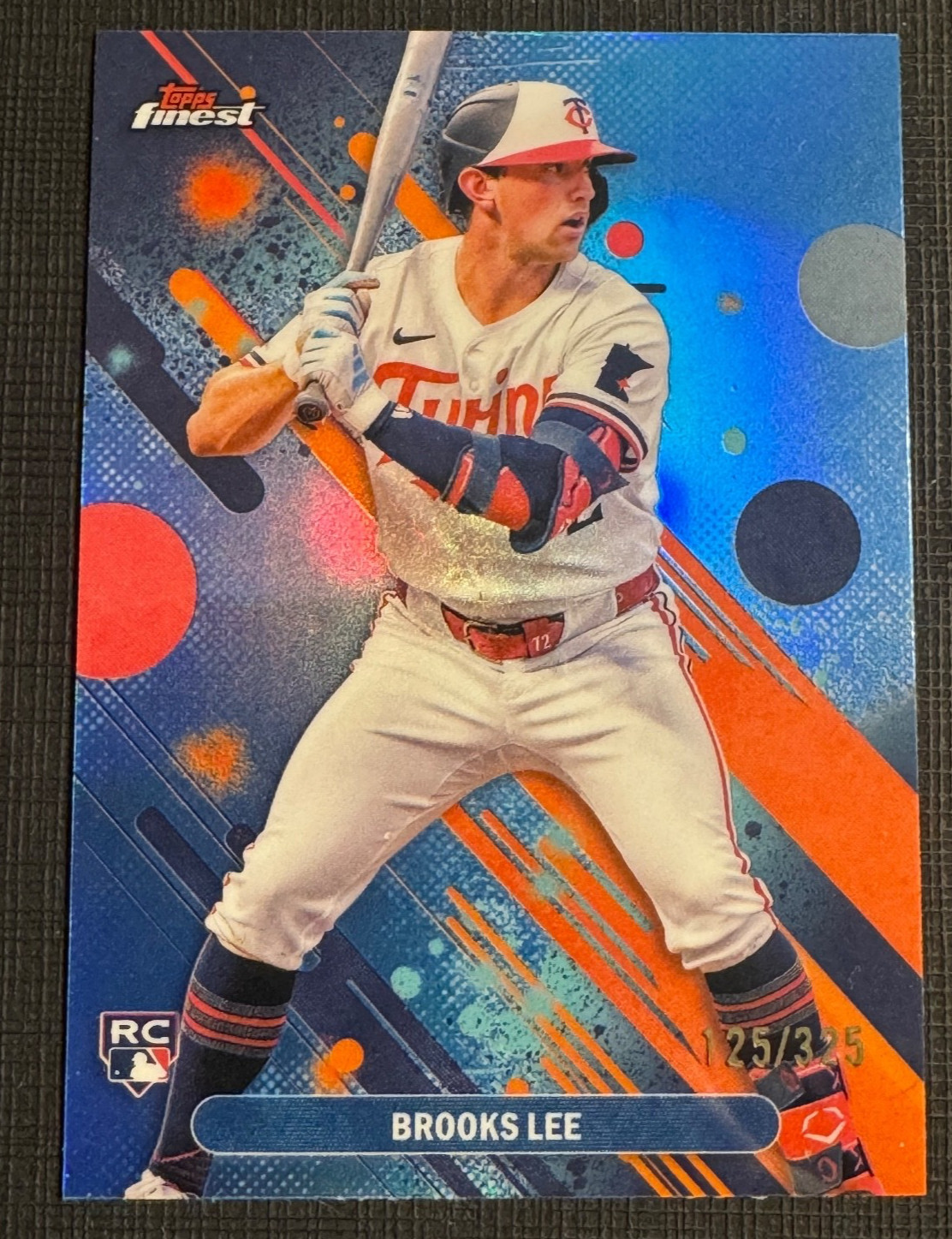 2025 Topps Finest Brooks Lee #31 Sky Blue Refractor /325 RC Rookie Twins Common