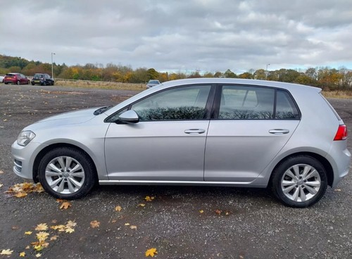 Volkwagen Golf 2.0 Tdi Blue Motion 140 BHP 6 Speed Manual - Picture 2 of 14
