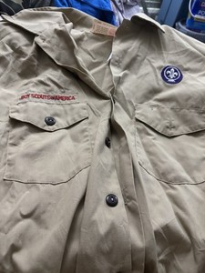 Boy Scouts Of America BSA Men’s L  Scoutmaster Patches Uniform Shirt