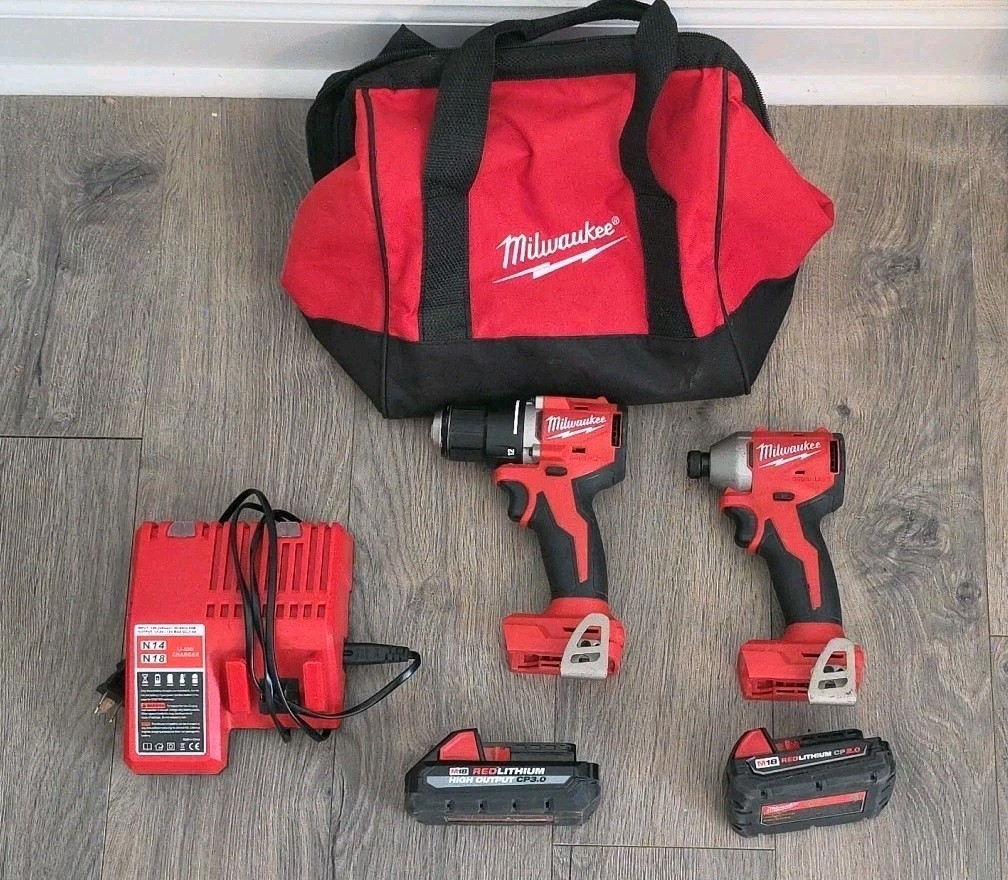 Milwaukee M18 Drill Driver combo (3601-20 & 3650-20) Charger