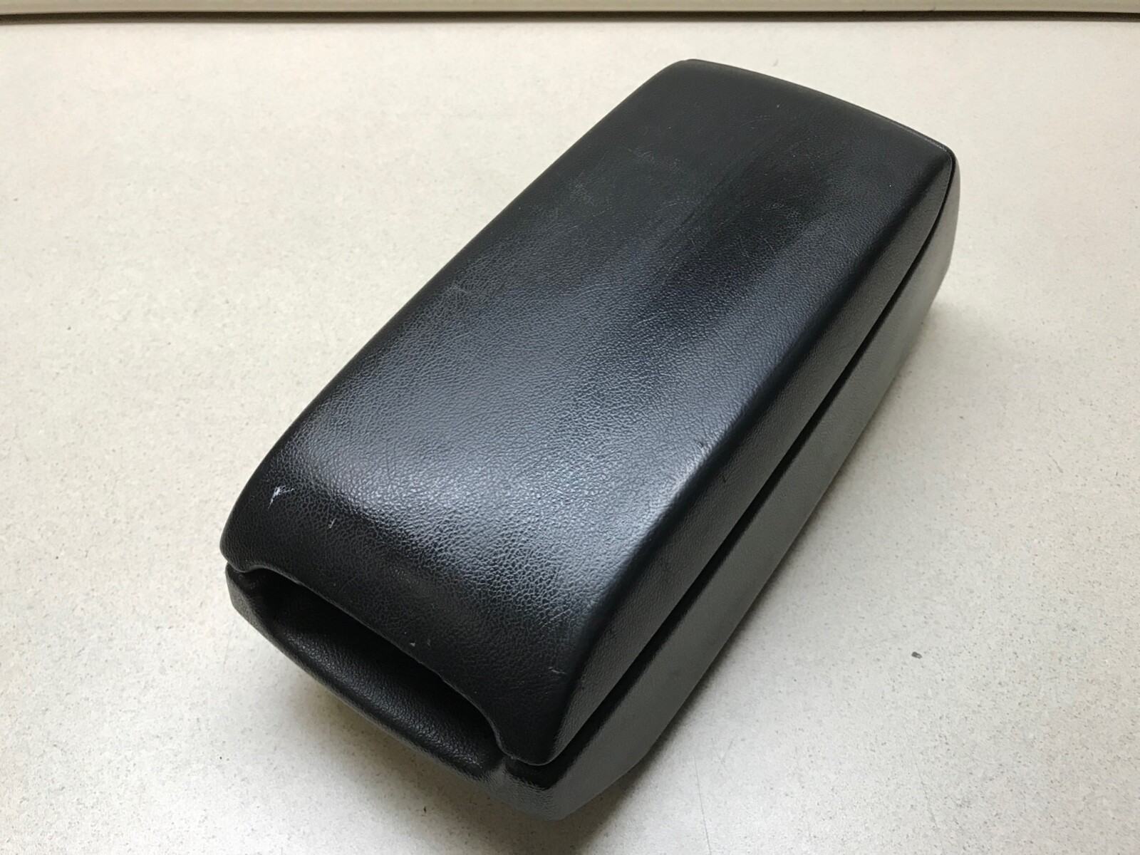 04 12 Chevy Colorado Center Console Lid Black Trim OEM Armrest eBay