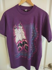 Vintage Native American Feathers 1990s T-shirt Men's size Medium Made In USA