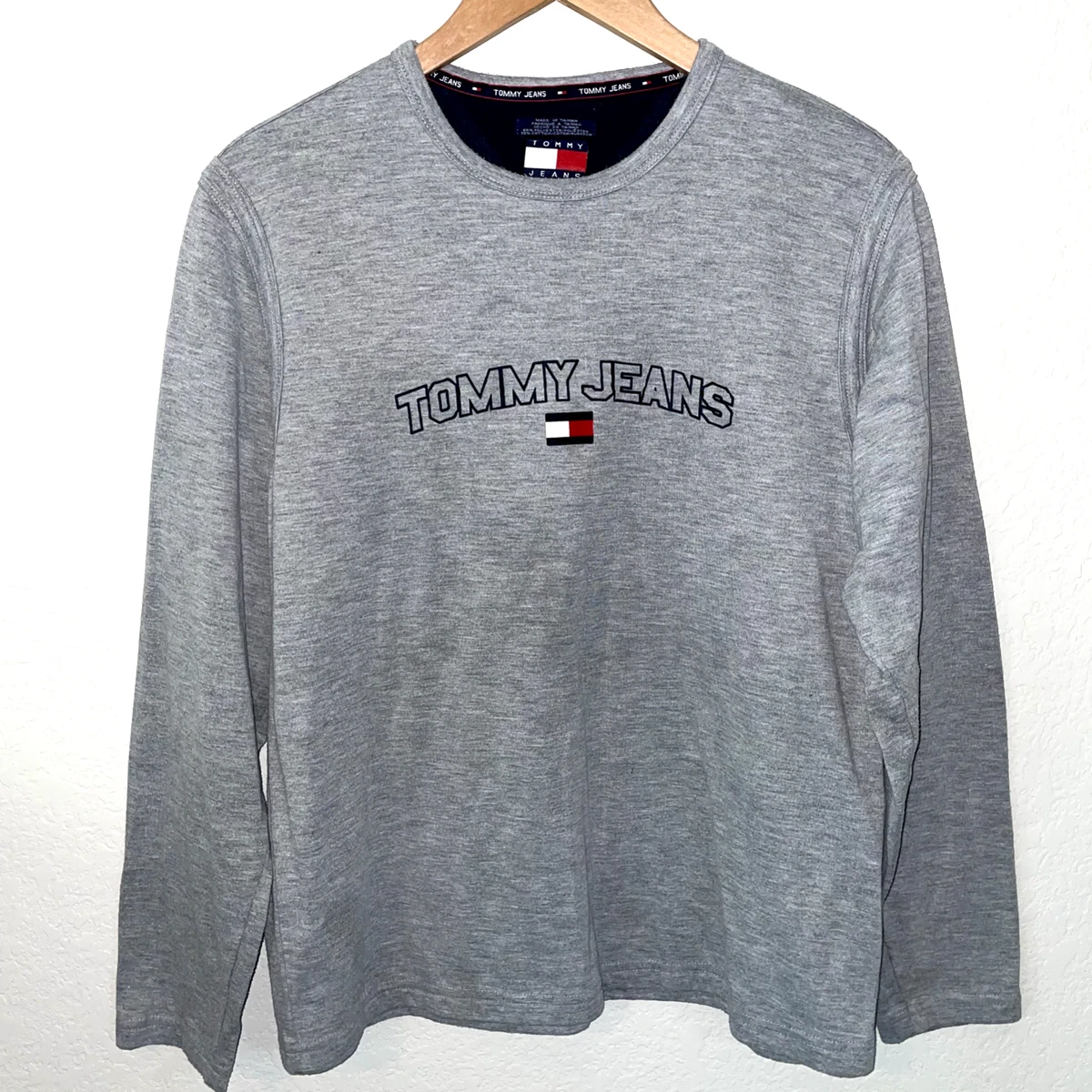 VINTAGE Tommy Hilfiger Tommy Jeans Long Sleeve Sweatshirt Men s M