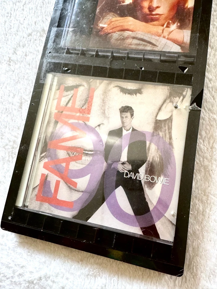 DAVID BOWIE SEALED FAME ALBUM & REMIX SINGLE 2 CD LONGBOX PROMO YOUNG AMERICANS - Image 3 of 4