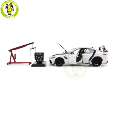 1/18 Alfa Romeo Giulia GTAm MOTORHELIX Bianco Trofed White Diecast