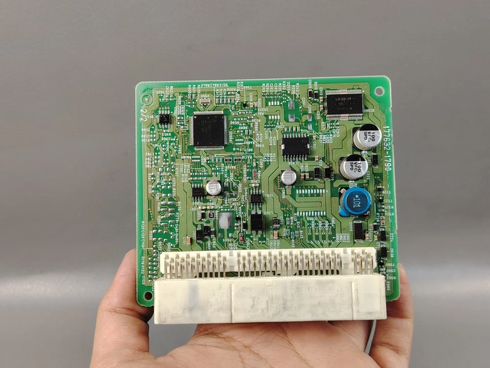 2006-2009 Toyota RAV4 AC Amplifier Climate Control Computer Module 88650-42240 - Image 2 of 4