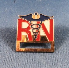 Lapel Pin: RN Registered Nurse By CLIPEEZE INC - Specialty Pin